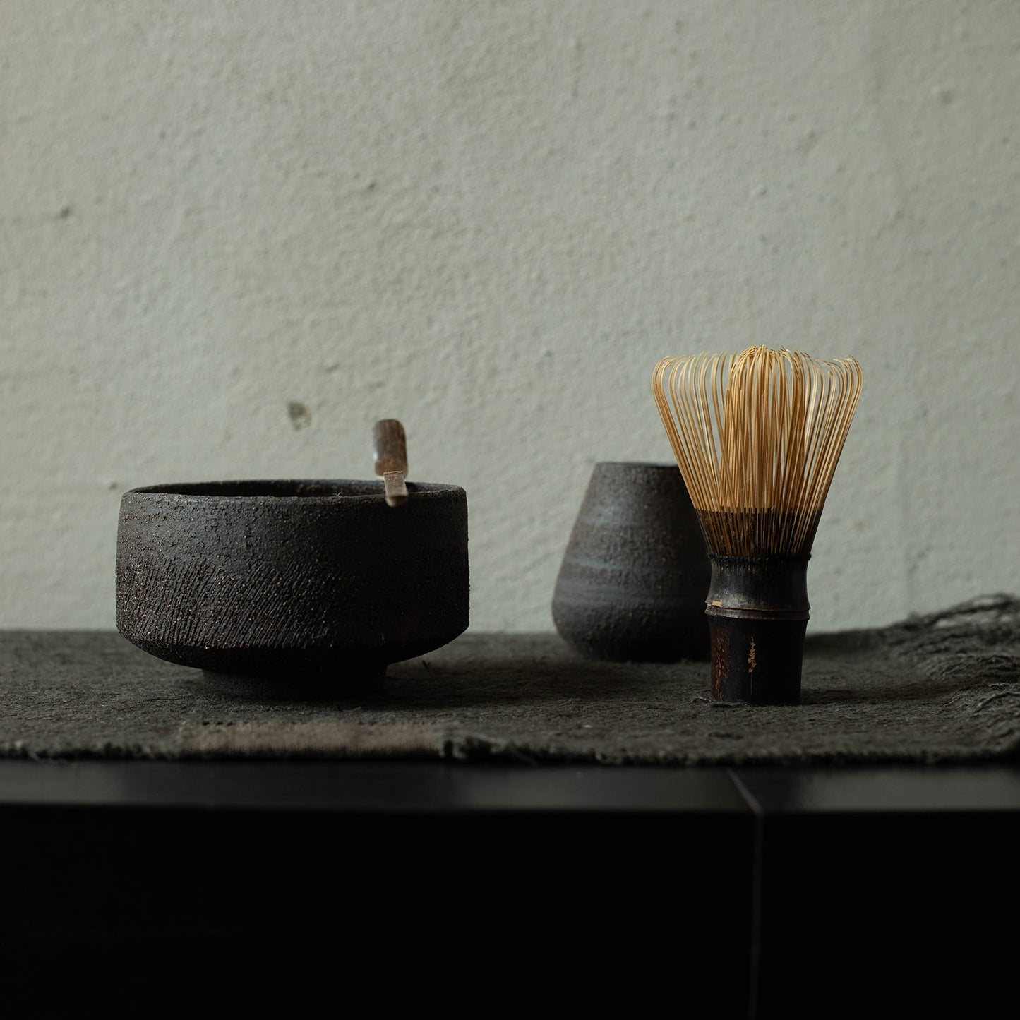 Matcha ritual set | Dark brown Dark  | Brown whisk & spoon